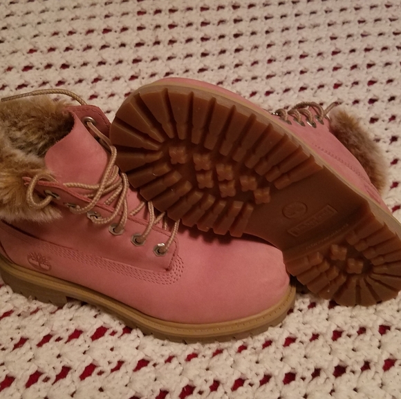 Waterproof Timberland boots - Picture 1 of 3